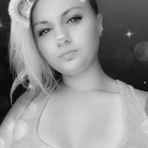 Meet your Posher, Kendra